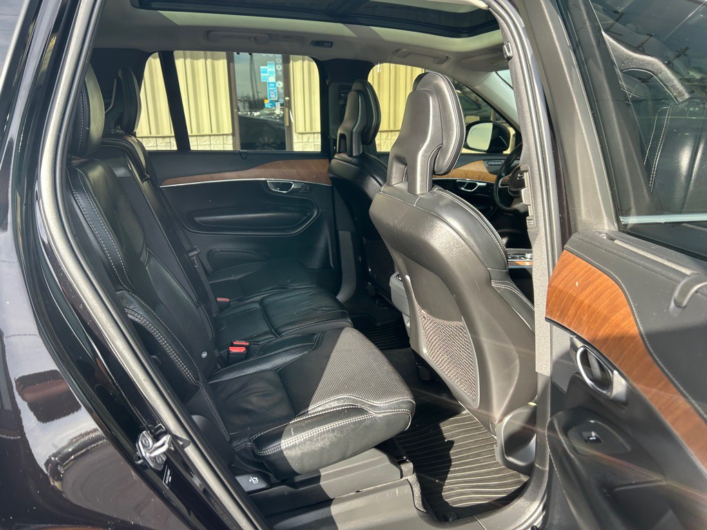 2020 Volvo XC90 Image 9