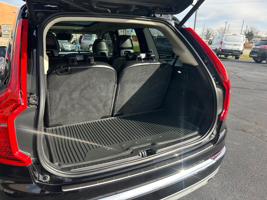 2020 Volvo XC90 Image 11