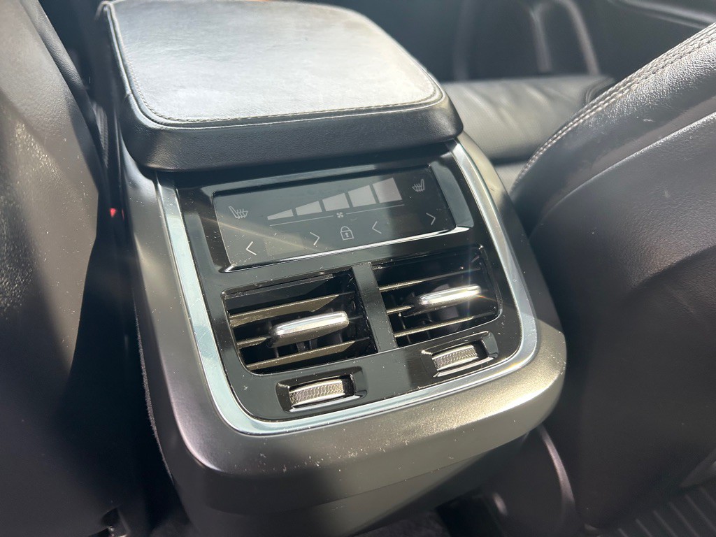 2020 Volvo XC90 Image 16