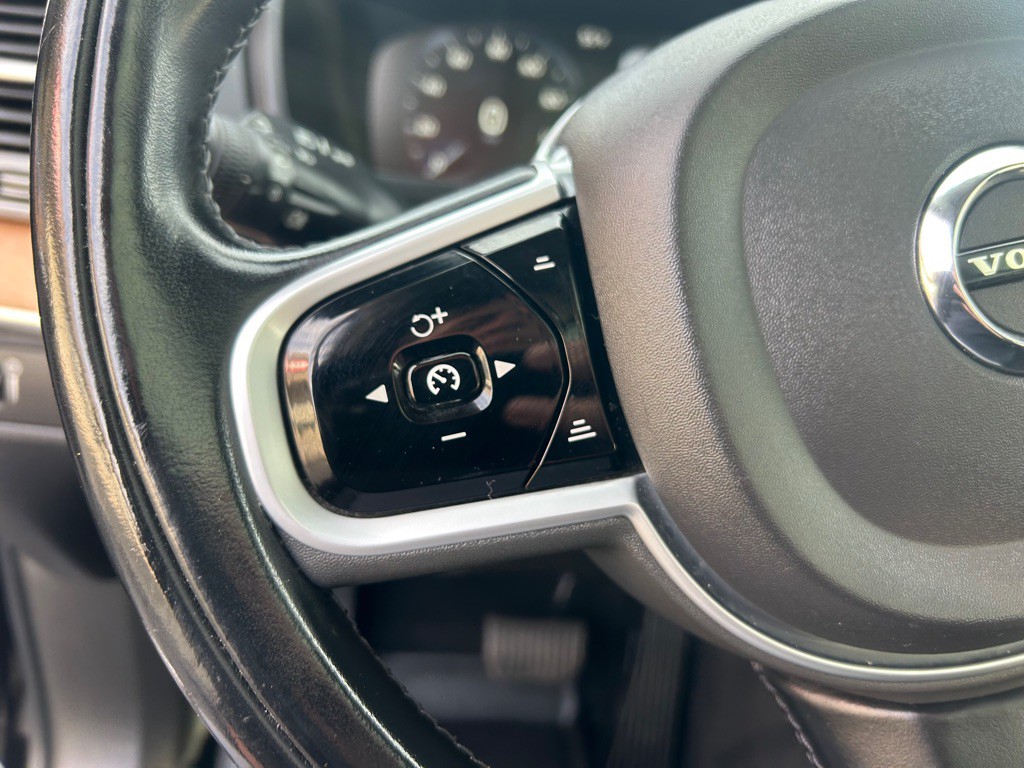 2020 Volvo XC90 Image 22