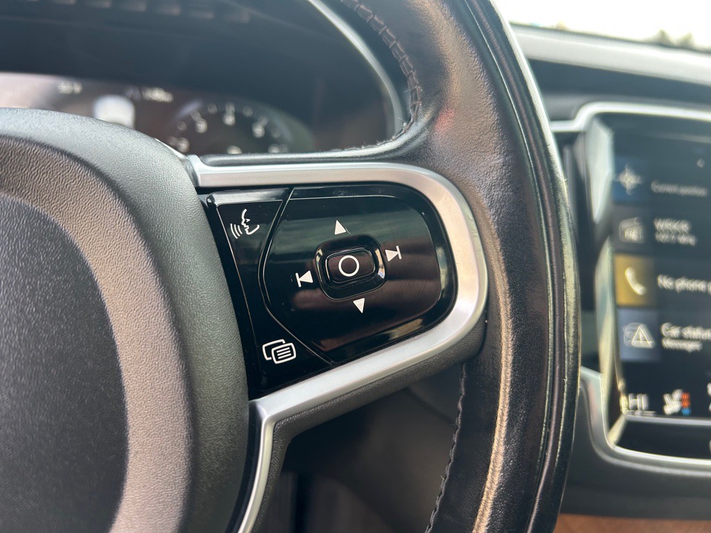 2020 Volvo XC90 Image 23