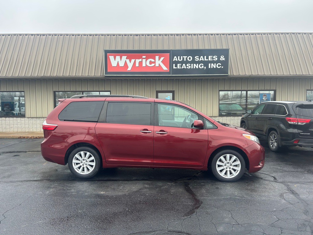 2017 Toyota Sienna Image 1