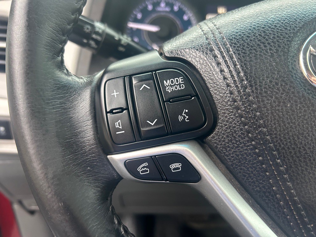 2017 Toyota Sienna Image 22