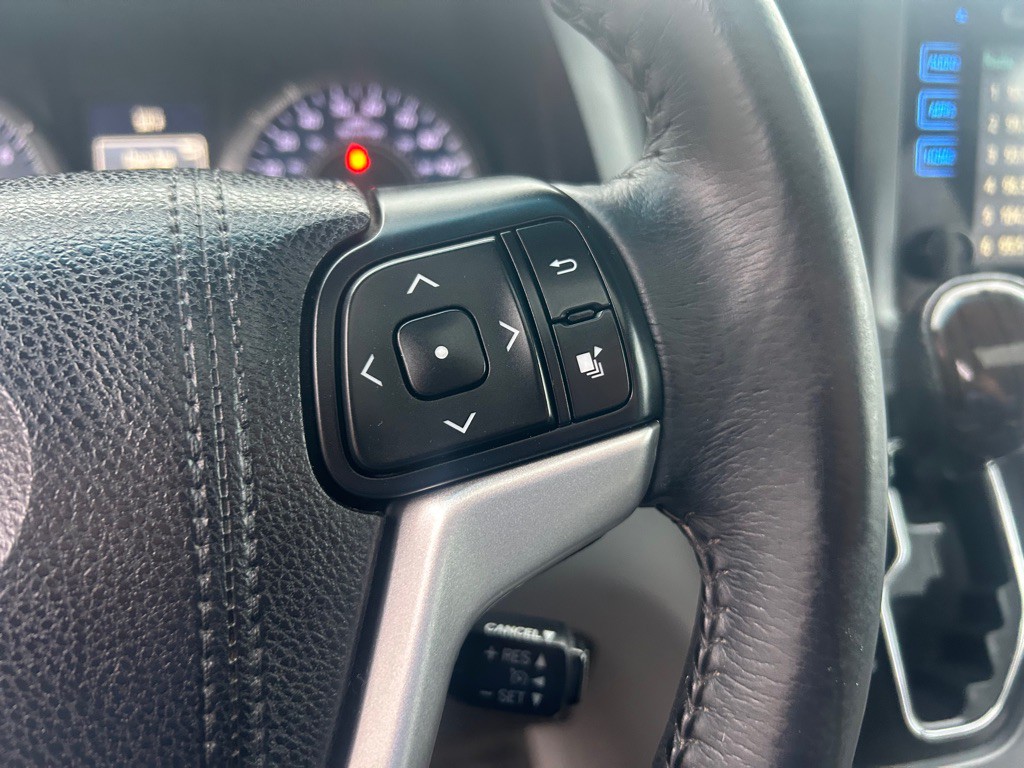 2017 Toyota Sienna Image 23