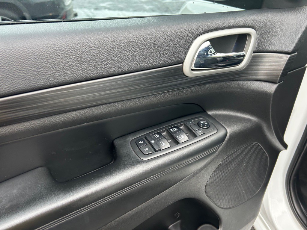 2019 Jeep Grand Cherokee Image 16