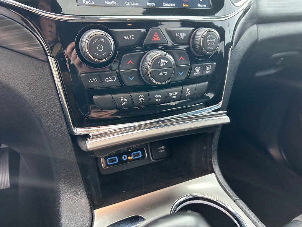 2019 Jeep Grand Cherokee Image 25