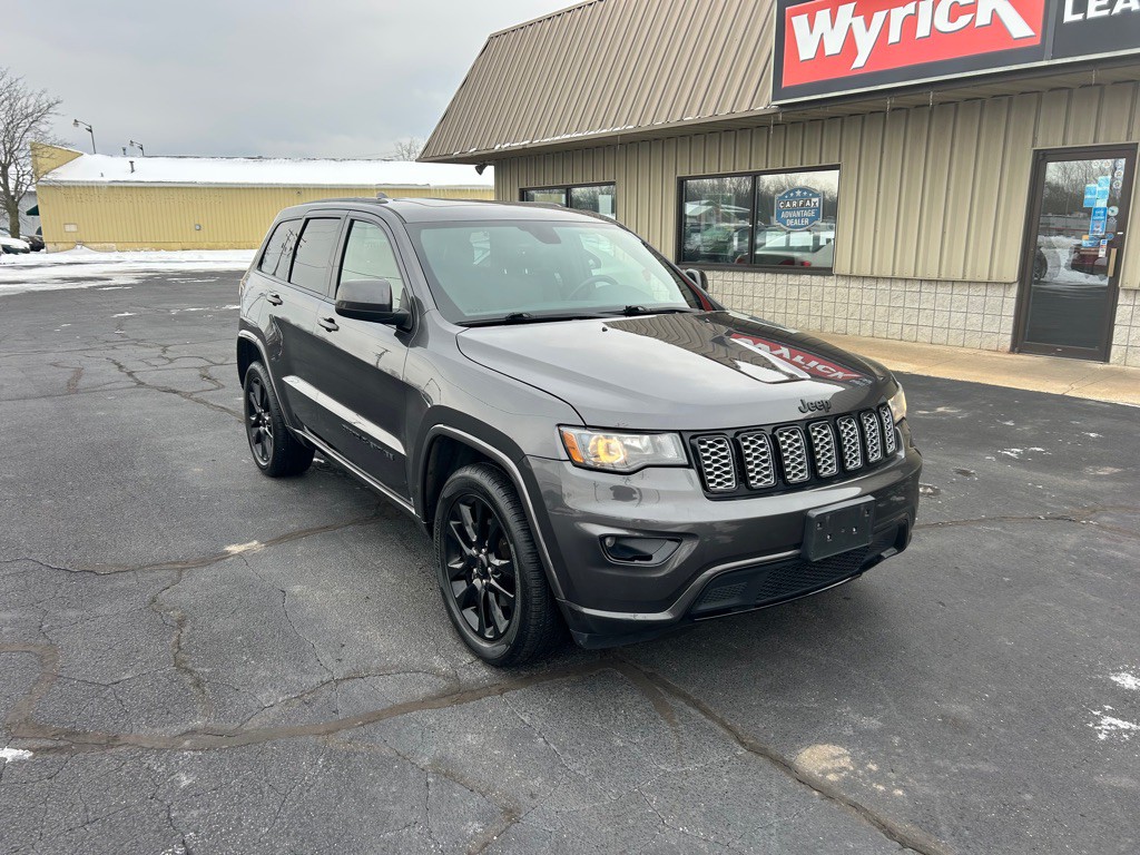 2017 Jeep Grand Cherokee Image 2