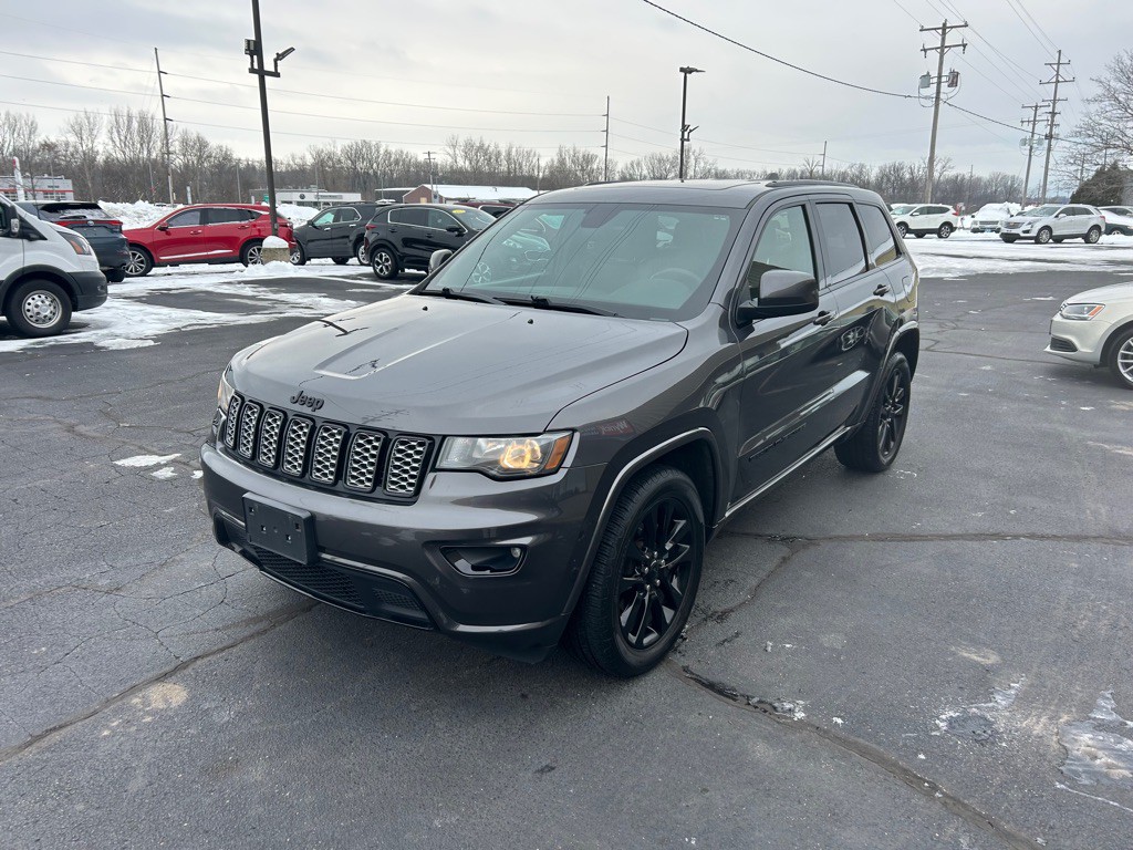 2017 Jeep Grand Cherokee Image 3