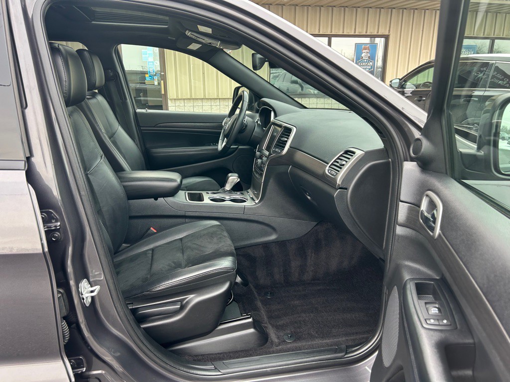 2017 Jeep Grand Cherokee Image 7