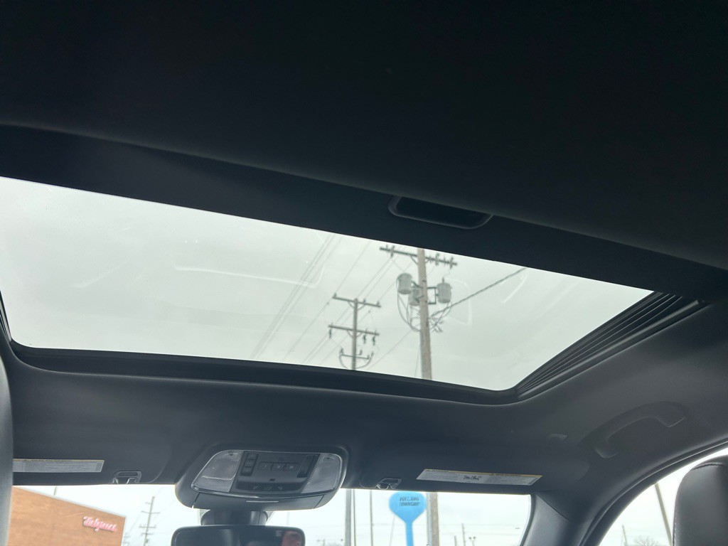 2017 Jeep Grand Cherokee Image 12