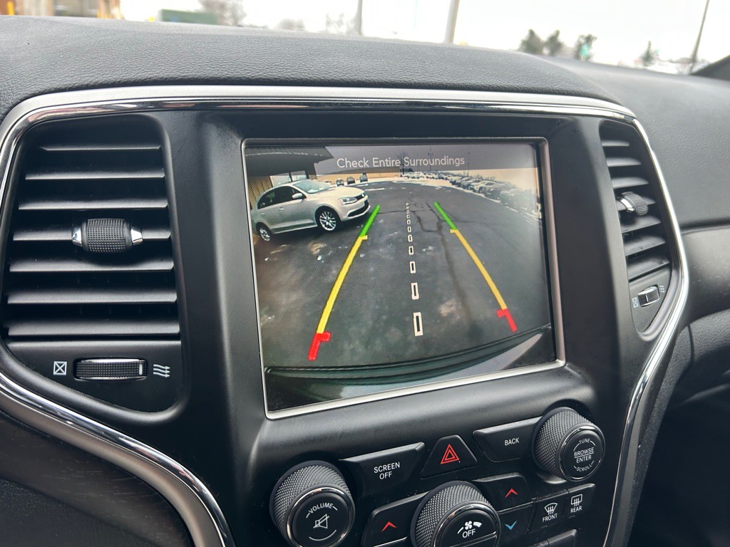 2017 Jeep Grand Cherokee Image 24