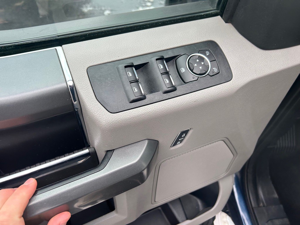 2017 Ford F-150 Image 16