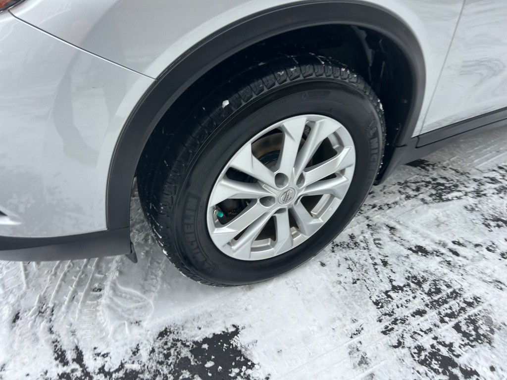 2015 Nissan Rogue Image 4