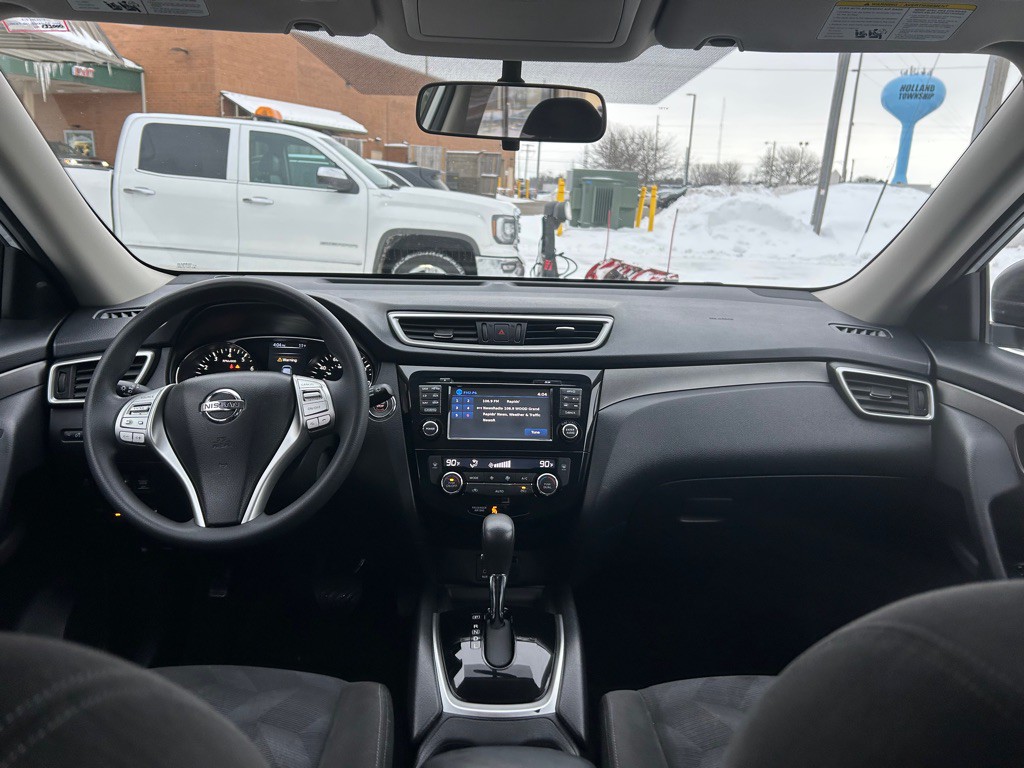 2015 Nissan Rogue Image 13