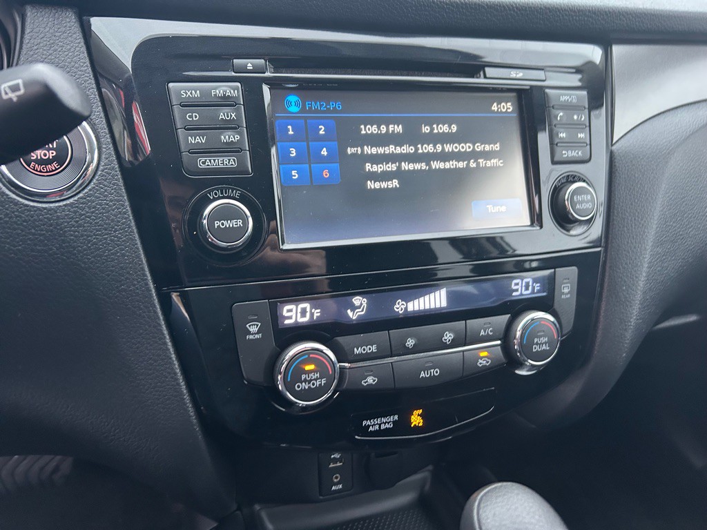 2015 Nissan Rogue Image 22