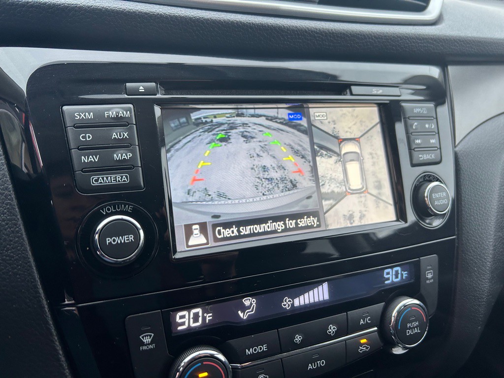 2015 Nissan Rogue Image 23