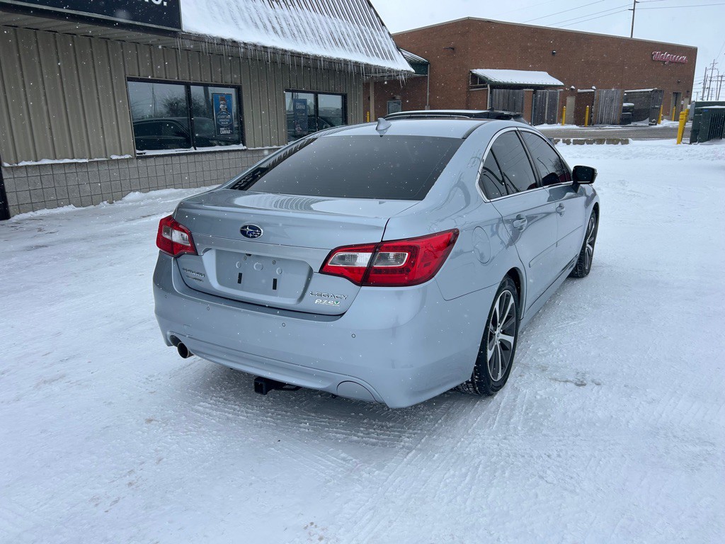 2017 Subaru Legacy Image 6