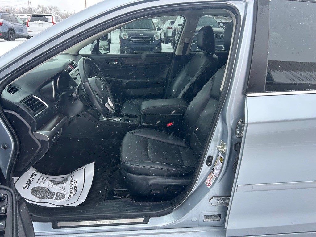 2017 Subaru Legacy Image 15