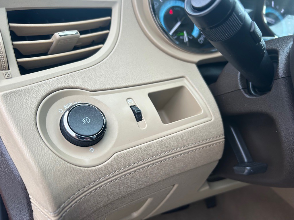 2013 Buick Lacrosse Image 19