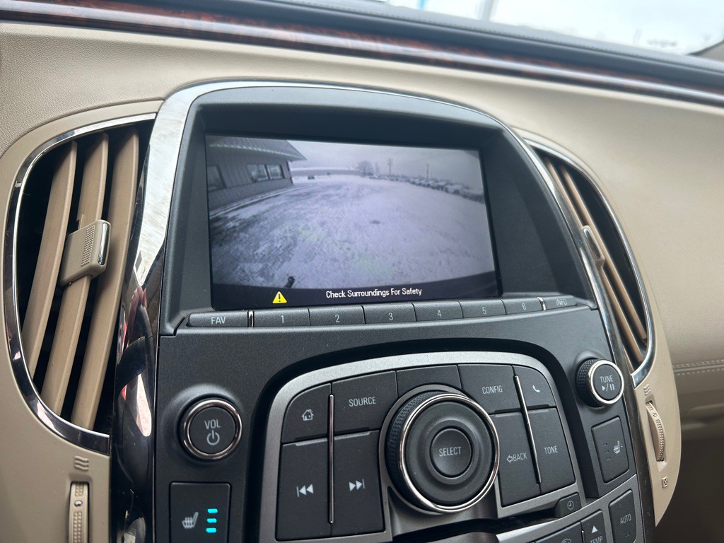 2013 Buick Lacrosse Image 21