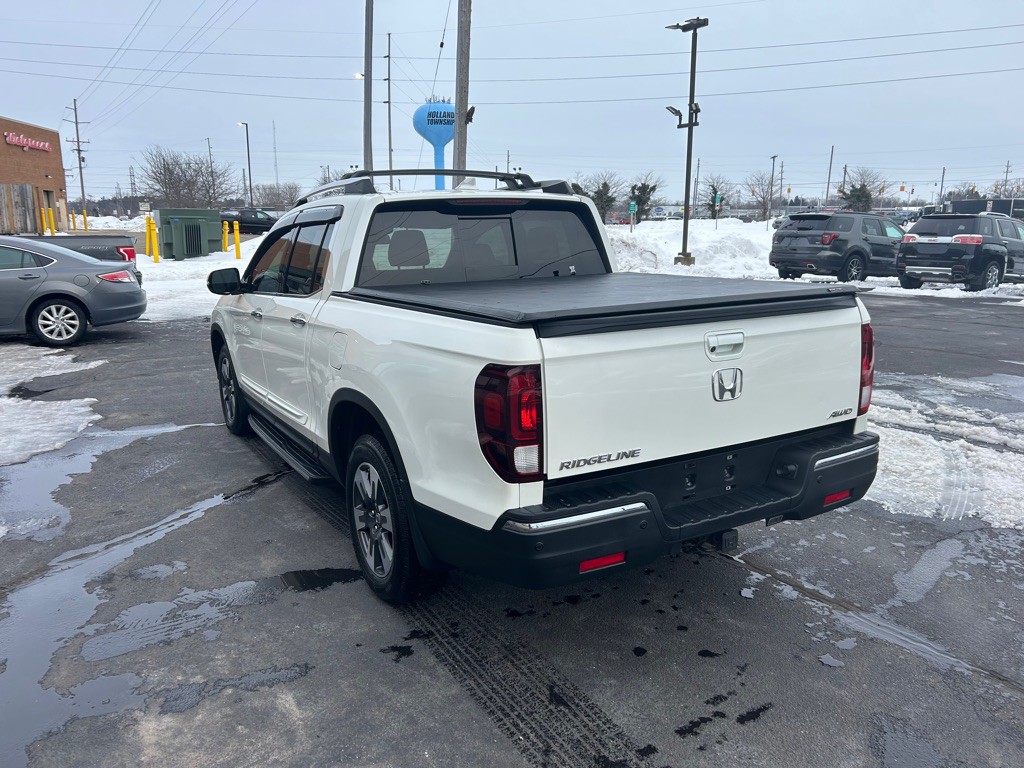 2019 Honda Ridgeline Image 5