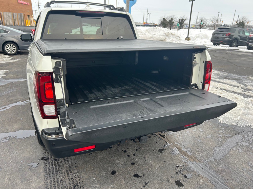 2019 Honda Ridgeline Image 9
