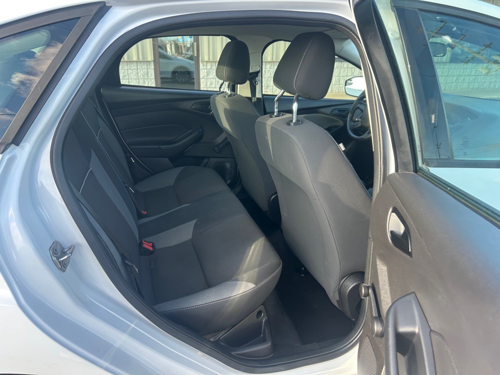 2013 Ford Focus Image 8