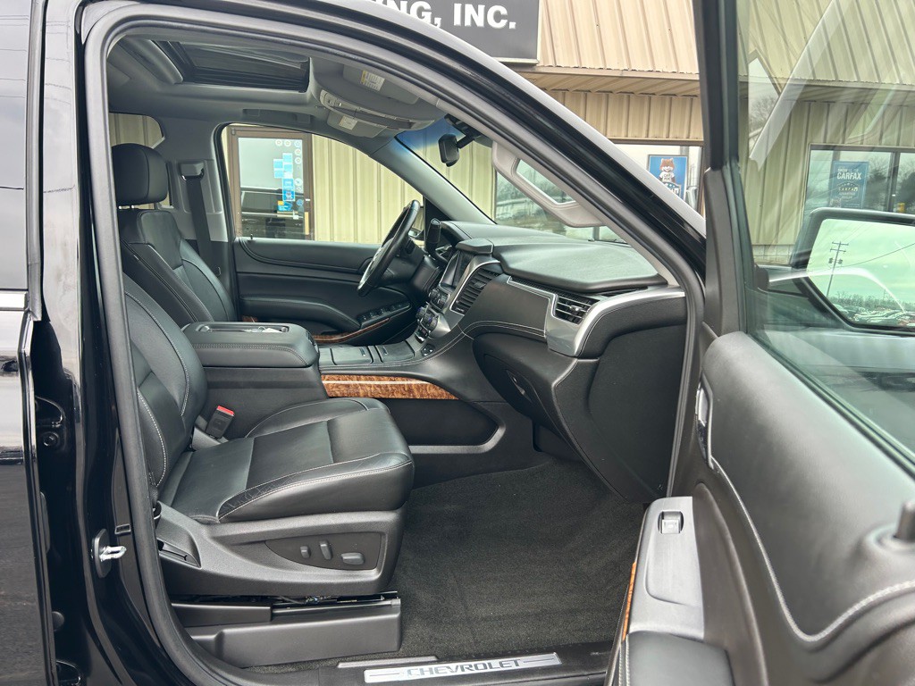2018 Chevrolet Suburban Image 8