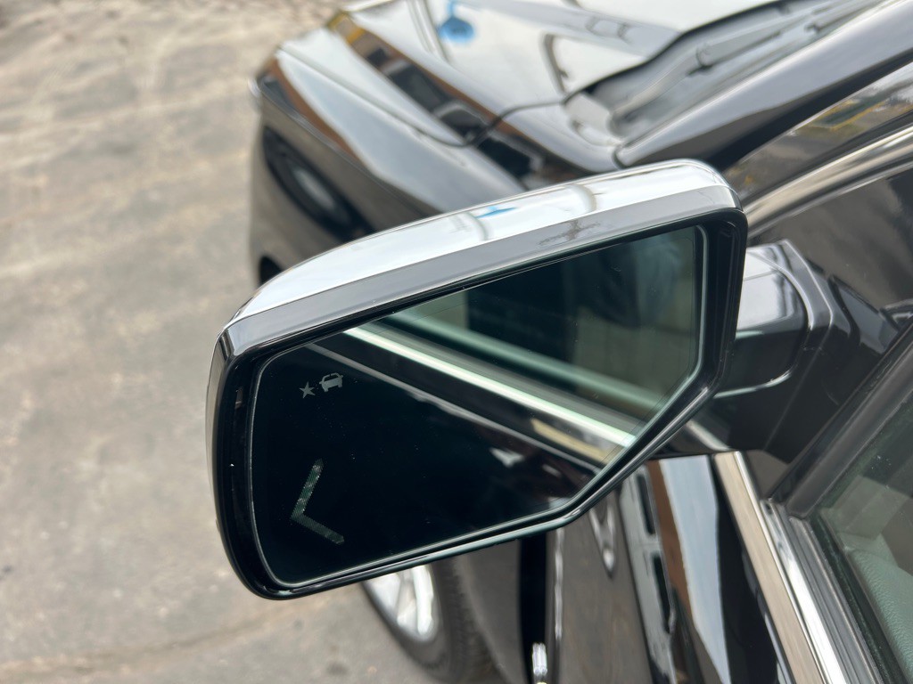 2018 Chevrolet Suburban Image 23