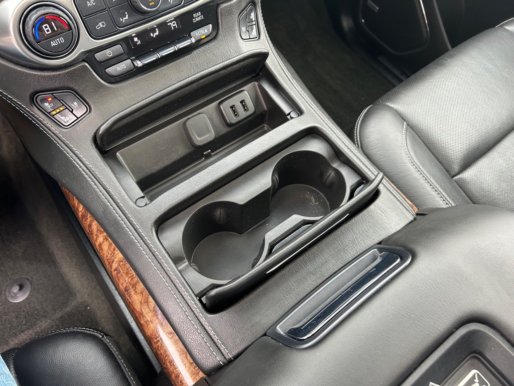 2018 Chevrolet Suburban Image 34