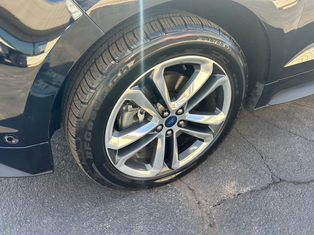 2018 Ford Edge Image 4