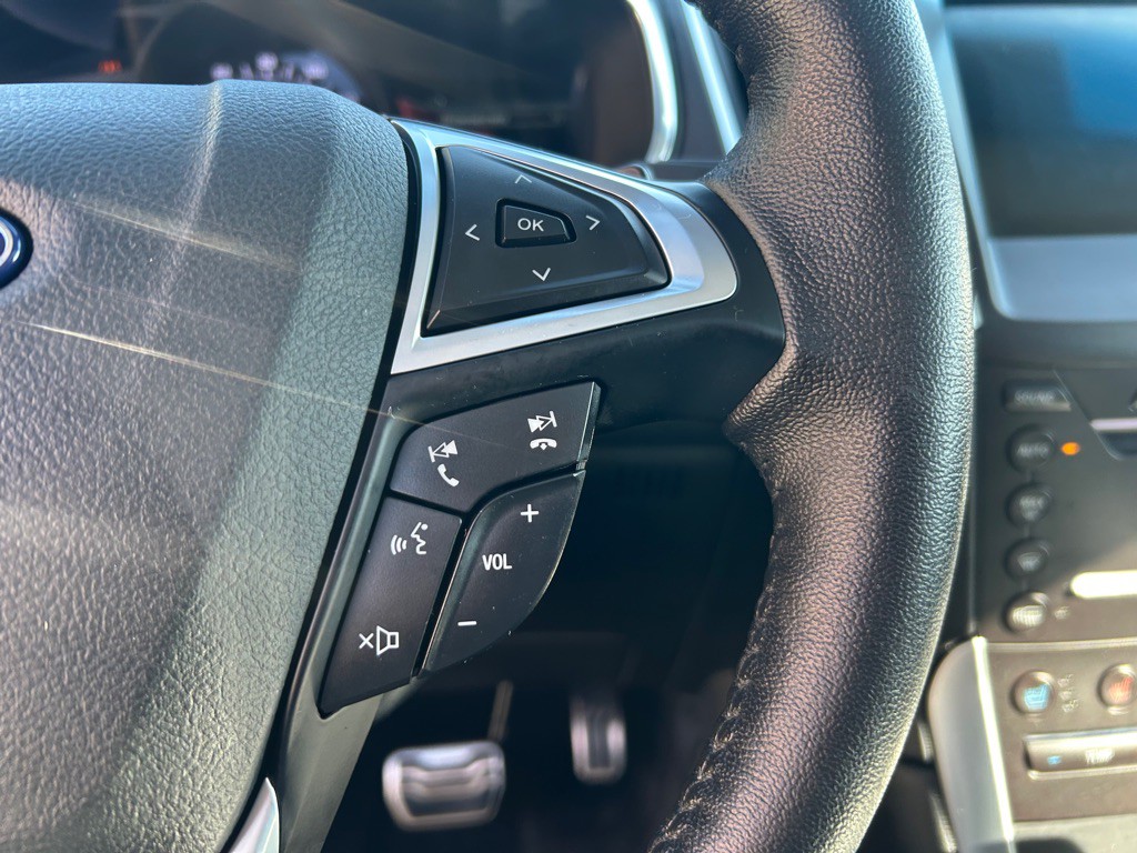 2018 Ford Edge Image 22