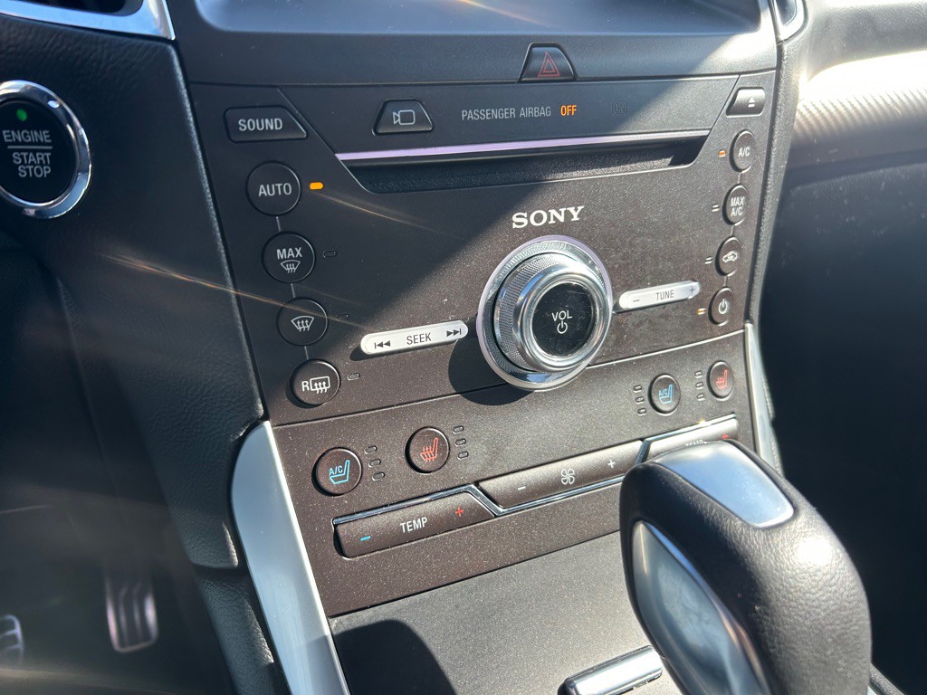 2018 Ford Edge Image 25