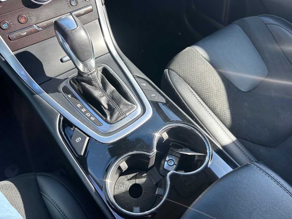 2018 Ford Edge Image 26