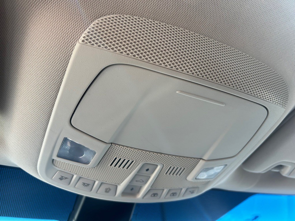 2018 Ford Edge Image 27