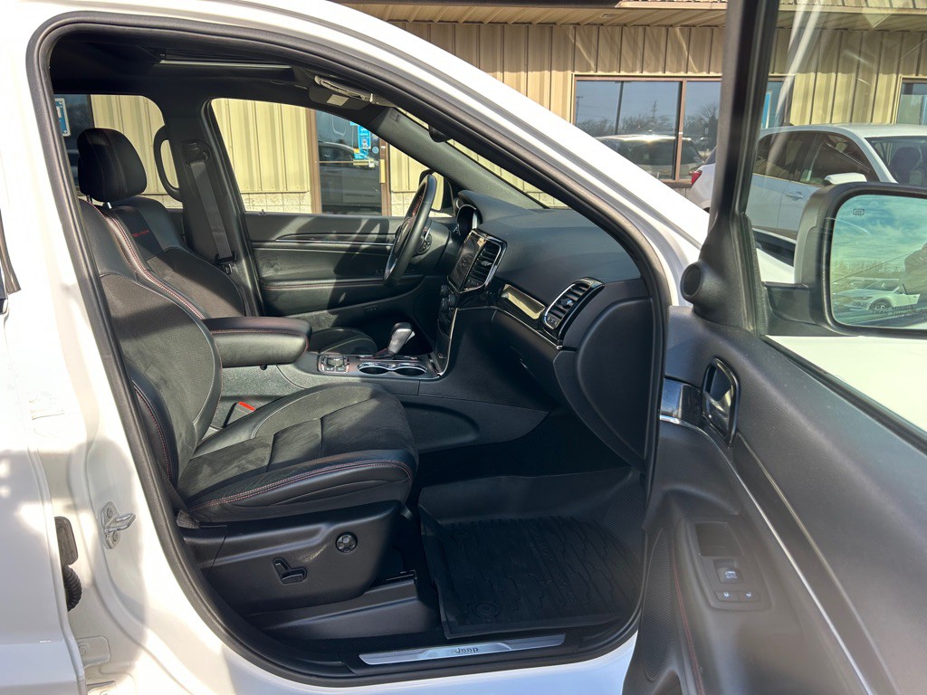 2020 Jeep Grand Cherokee Image 7