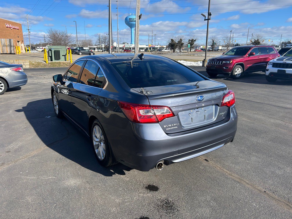 2016 Subaru Legacy Image 5