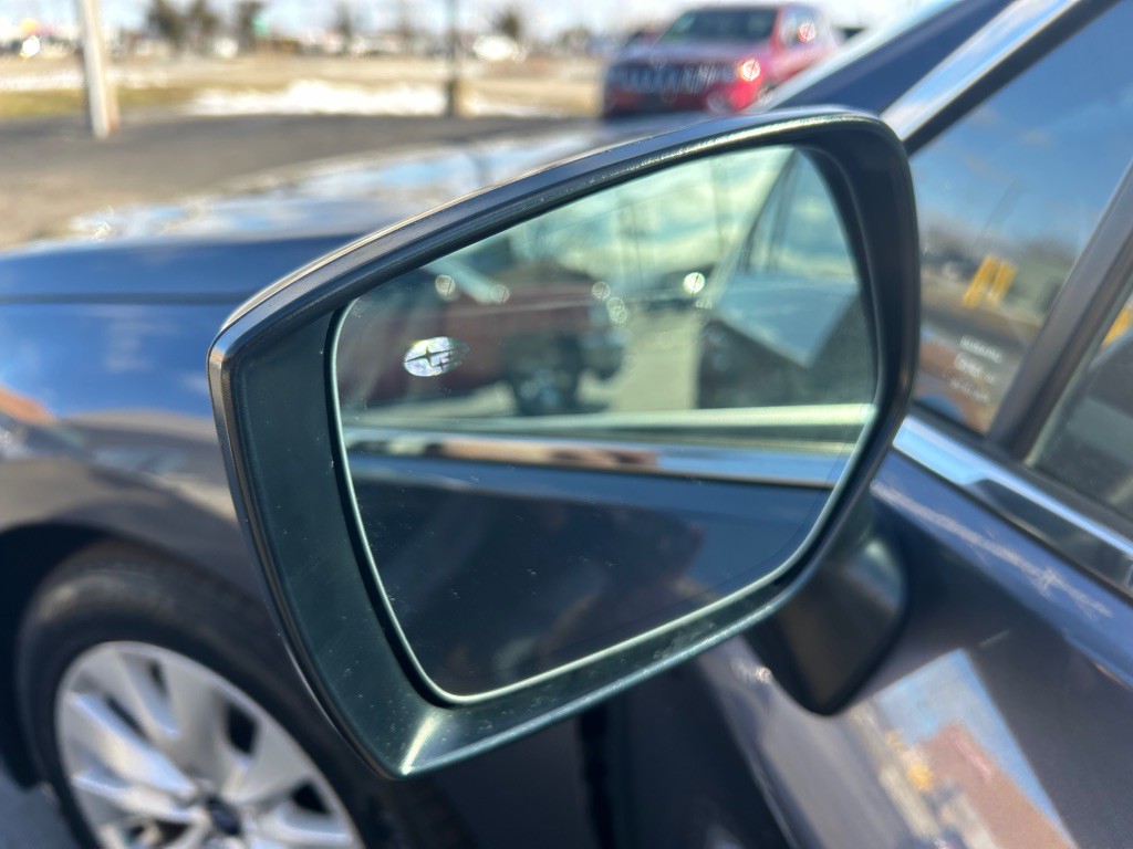 2016 Subaru Legacy Image 13