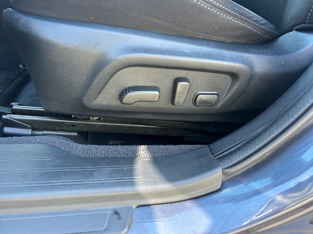 2016 Subaru Legacy Image 15