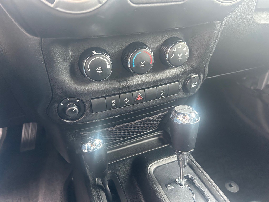 2017 Jeep Wrangler Unlimited Image 19