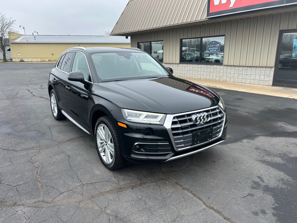 2020 Audi Q5 Image 2