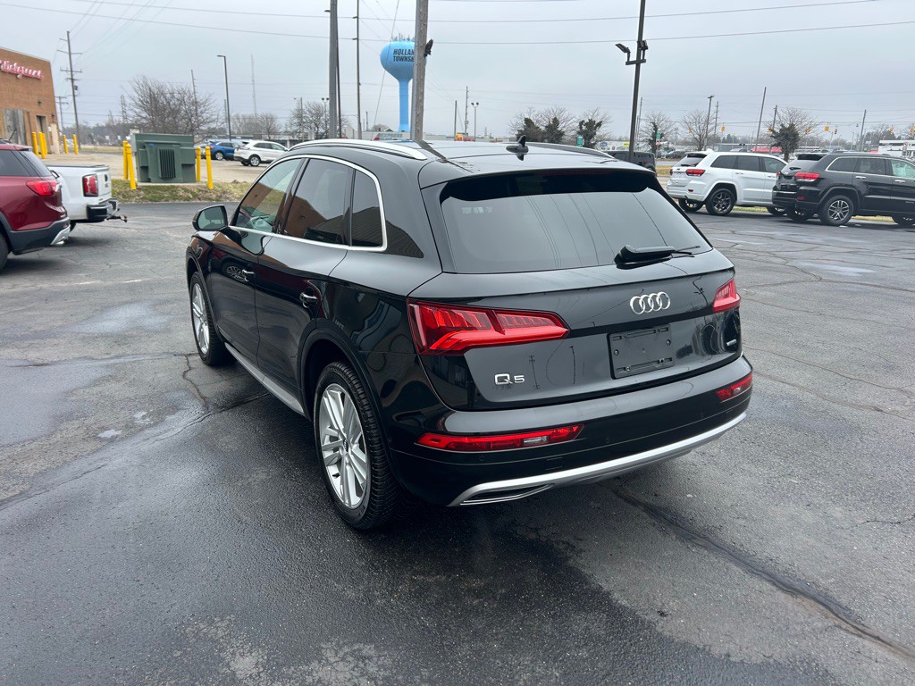 2020 Audi Q5 Image 5