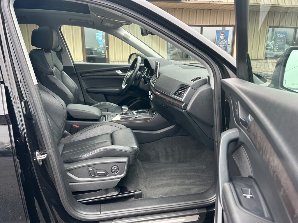 2020 Audi Q5 Image 7