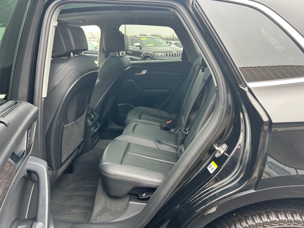 2020 Audi Q5 Image 12