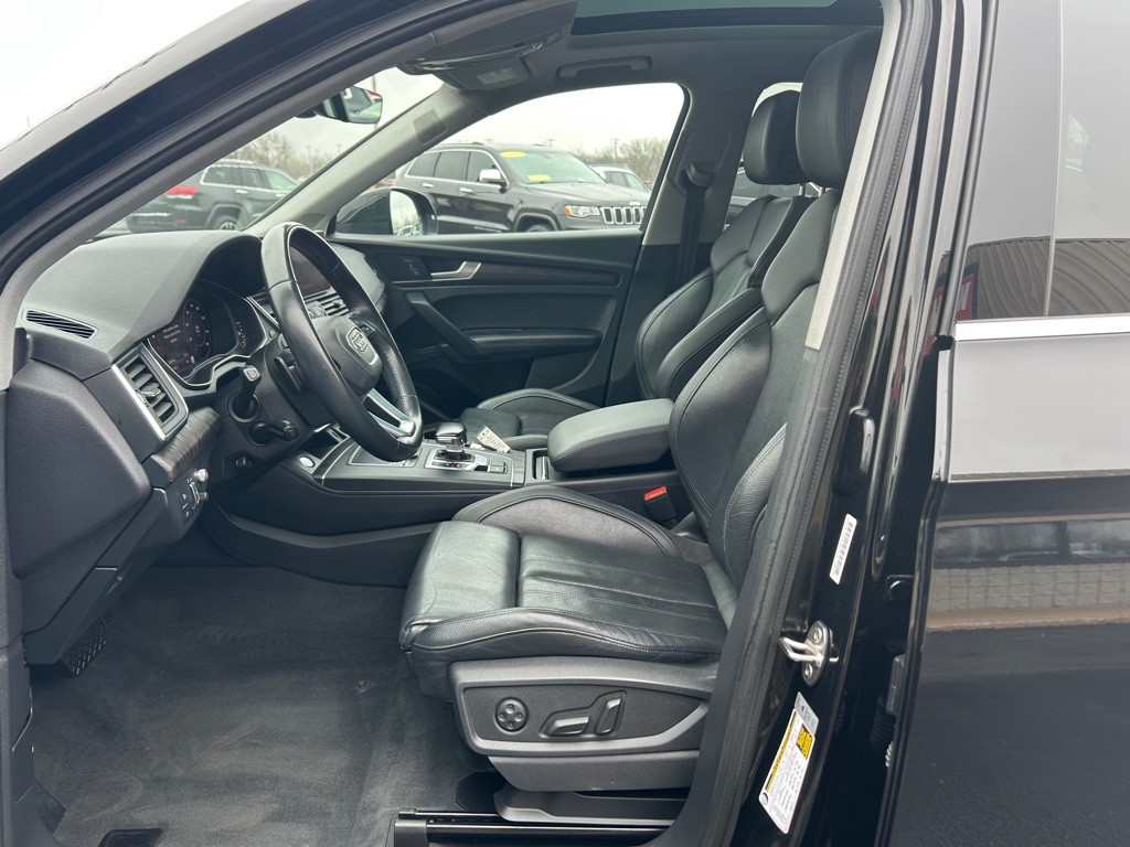 2020 Audi Q5 Image 16