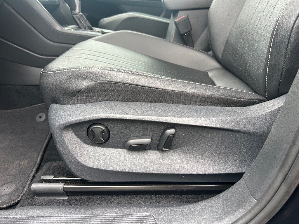 2022 Volkswagen Tiguan Image 14