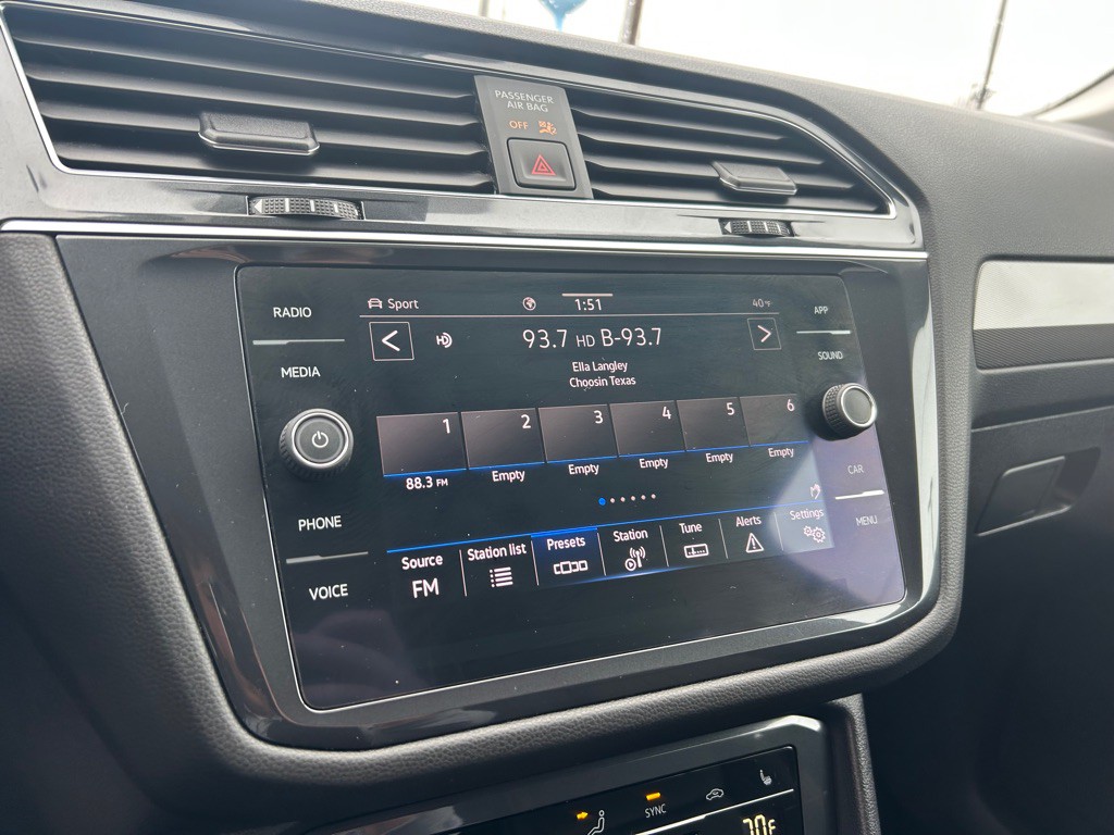 2022 Volkswagen Tiguan Image 21