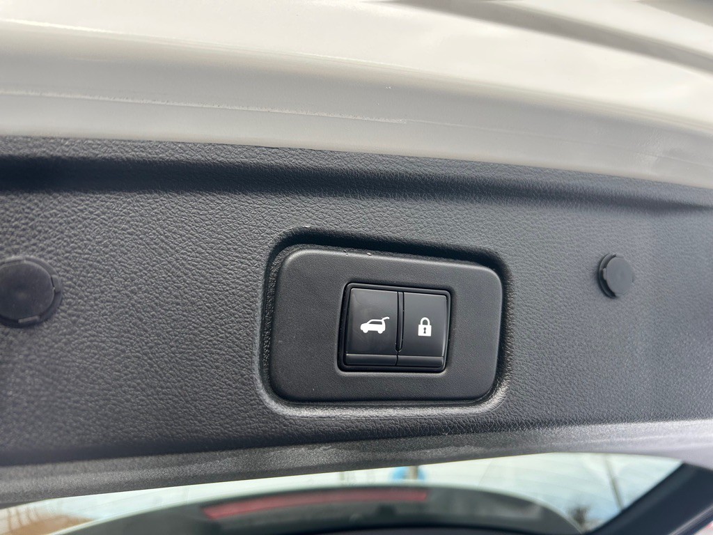2023 Nissan Pathfinder Image 13