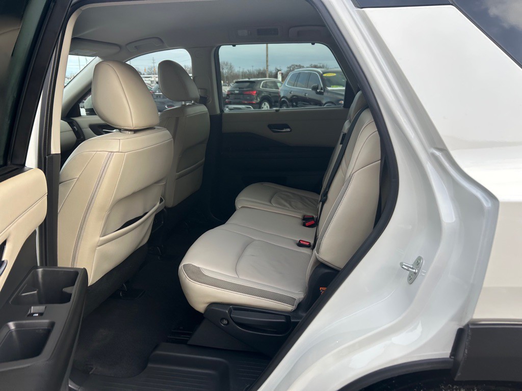 2023 Nissan Pathfinder Image 14