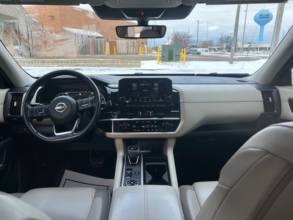 2023 Nissan Pathfinder Image 15